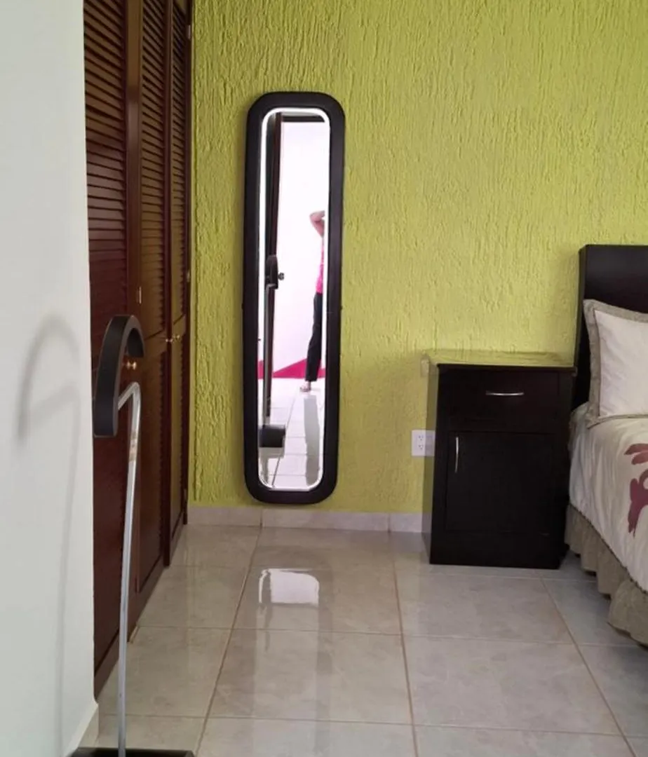 Kwatera prywatna Habitacion Cerca Del Metropolitano Guadalajara